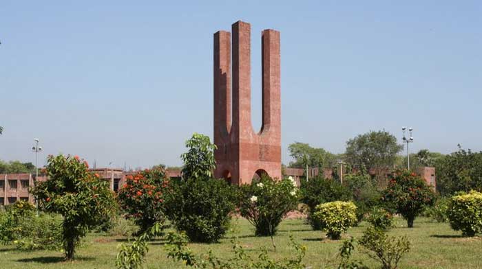 Jahangirnagar University Shaheed Minar
